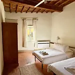 Lovely In The Heart Of Firenze